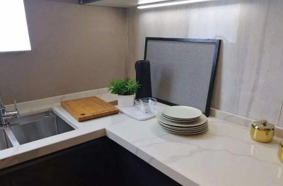 ʯӢʯ̨����Բ�ͻ���ɶ��������