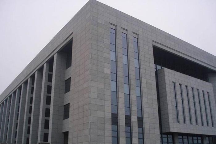 ʯ�����������ж��Ƿ񼰸���?